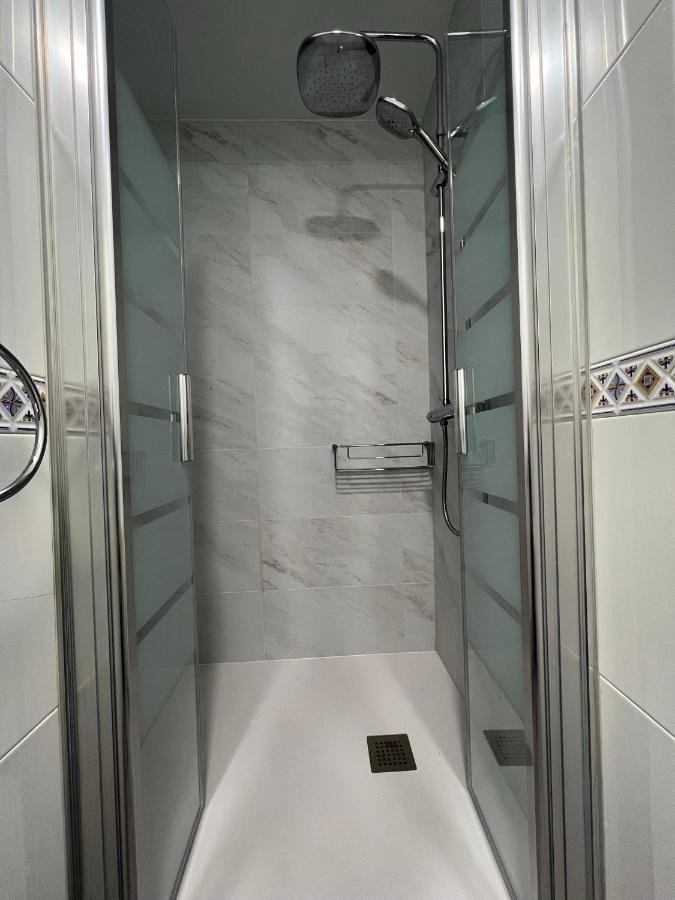 ア・コルーニャAmplio Y Centrico Piso Con Patio.アパートメント エクステリア 写真