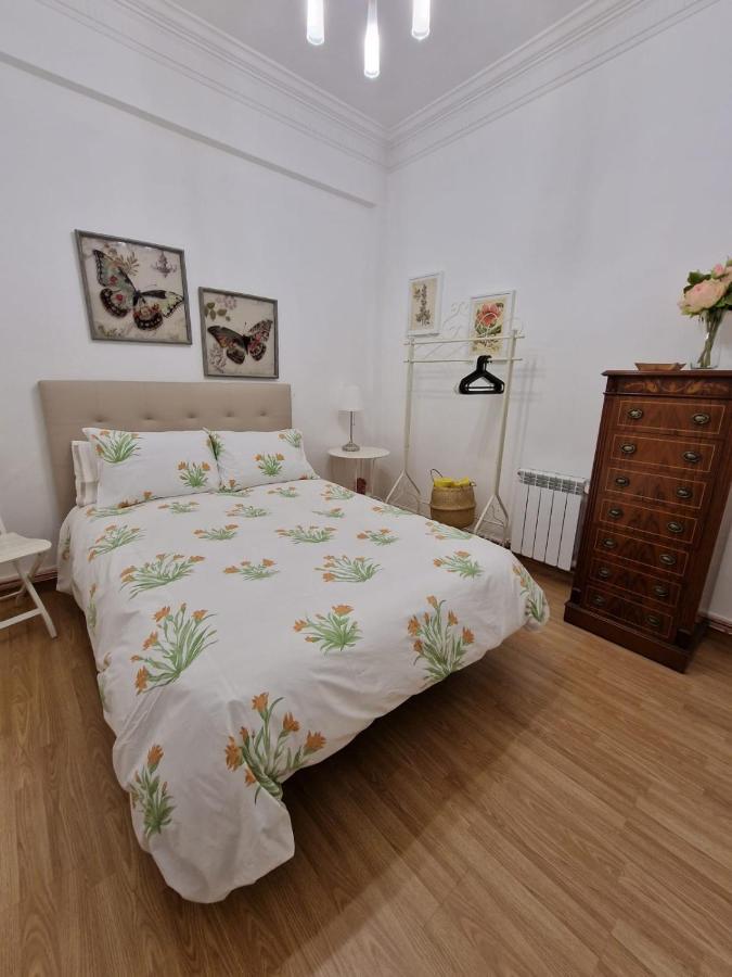 ア・コルーニャAmplio Y Centrico Piso Con Patio.アパートメント エクステリア 写真